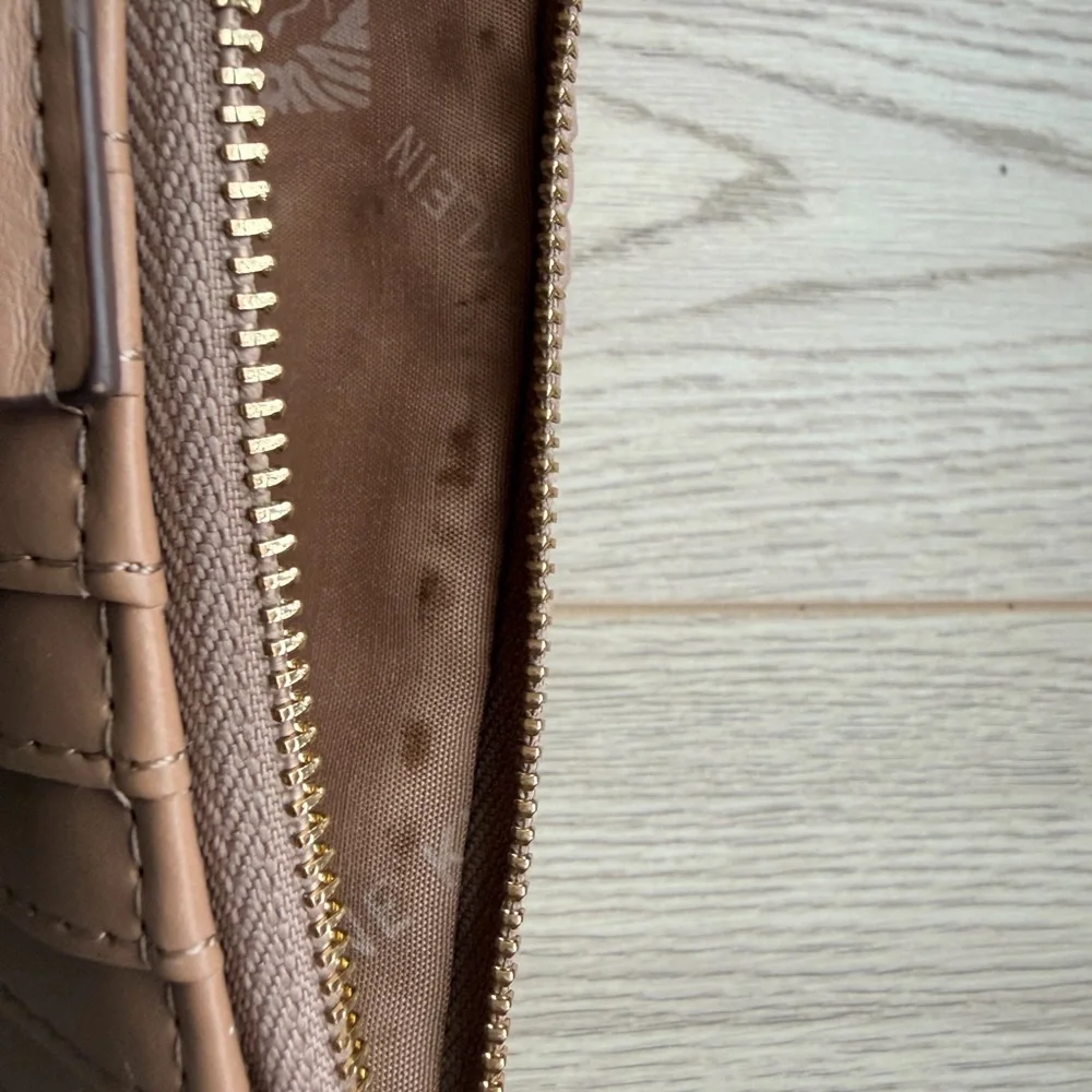 Anne Klein Quilted Bi Fold Wristlet Wallet - Picture 5 of 10